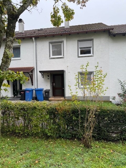 Reihenmittelhaus in ruhiger Lage von Kaufbeuren-Hirschzell Reihenmittelhaus in ruhiger Lage von Kaufbeuren-Hirschzell