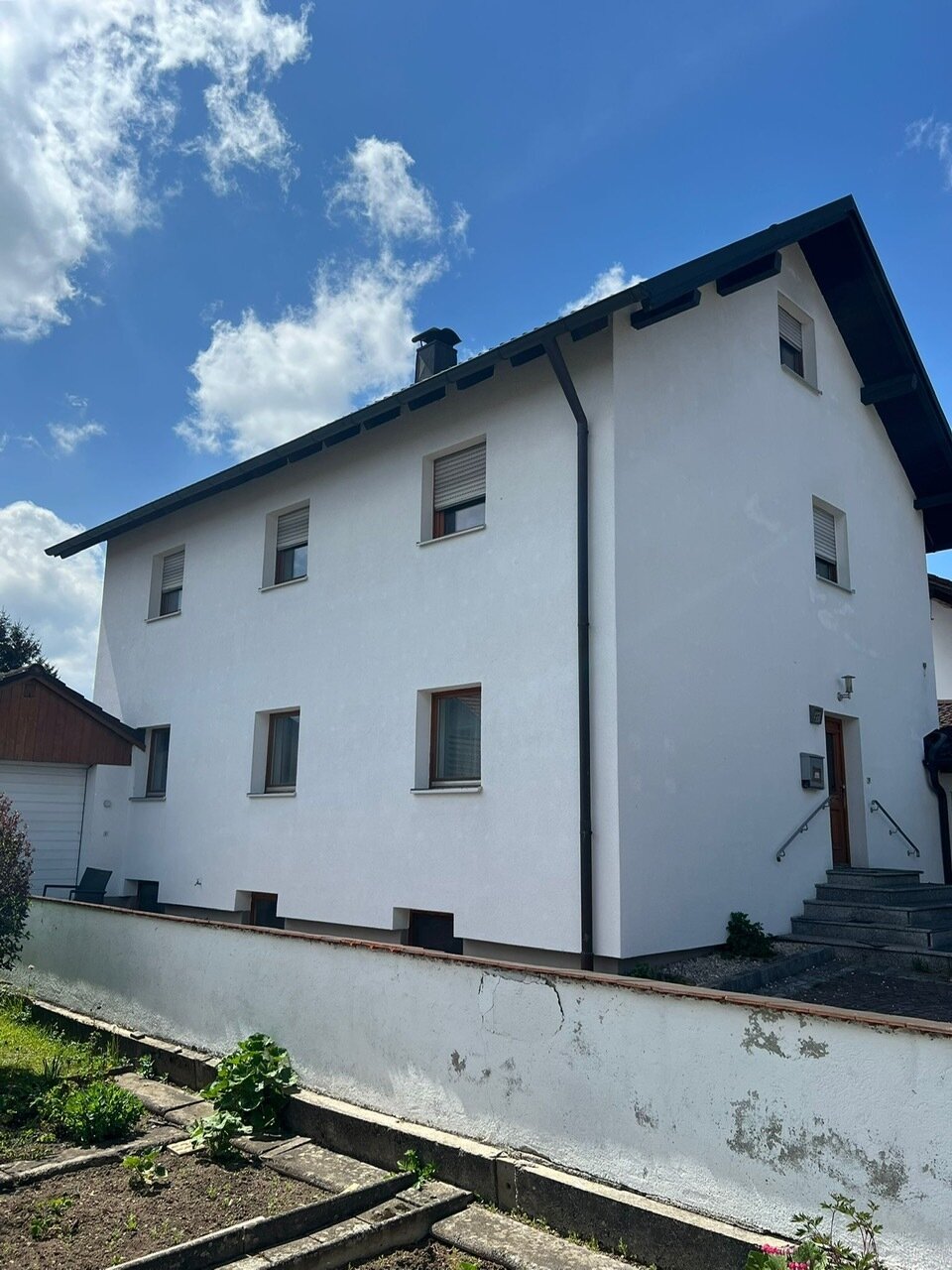 Vielseitiges Familienhaus in Altdorf – Raum für 1 bis 3 Parteien Vielseitiges Familienhaus in Altdorf – Raum für 1 bis 3 Parteien